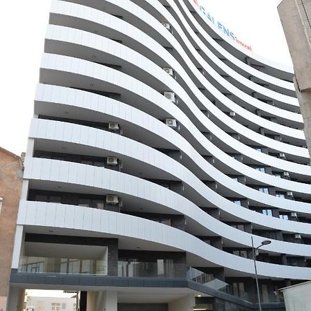 Pupin Palata Business Apartman B5 Novi Sad Buitenkant foto