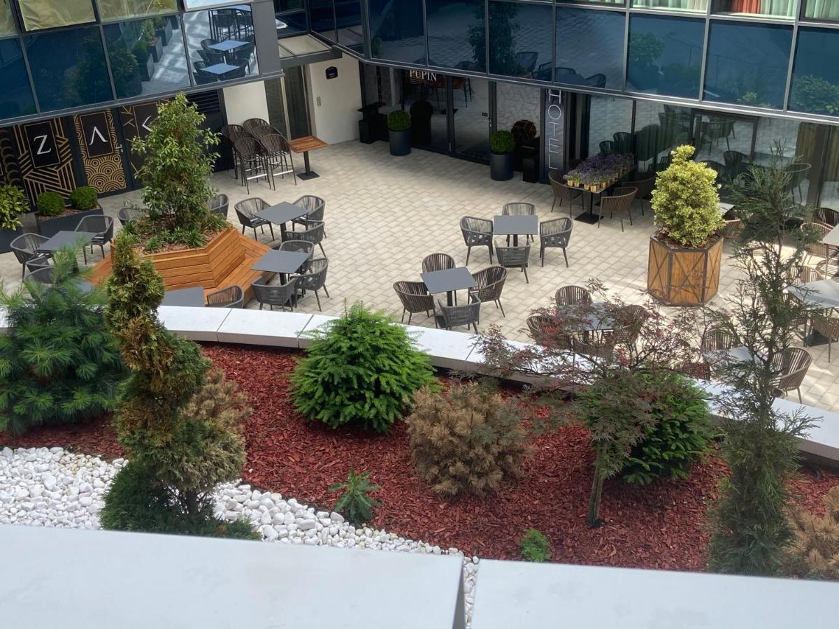 Pupin Palata Business Apartman B5 Novi Sad Buitenkant foto